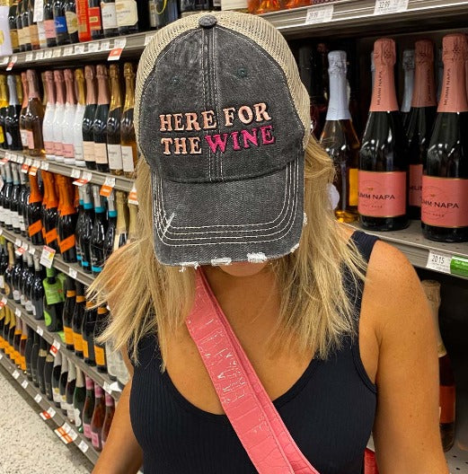 Why Truckers Hats for Women Never Go Out of Style