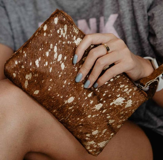 Why Clutches & Wristlets purses may be the best purse for you