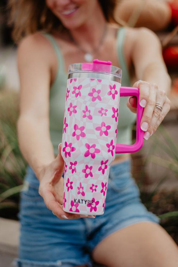 Pink Flower w/ Groovy Checkered Tumbler w/ Handle