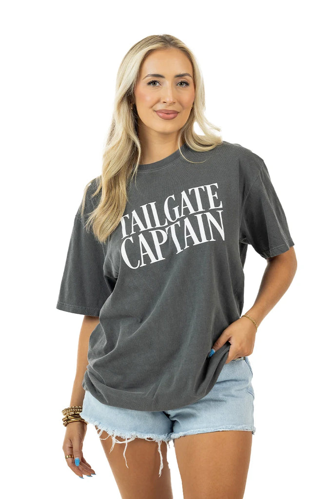 TAILGATE CAPTAIN Graphic Tee