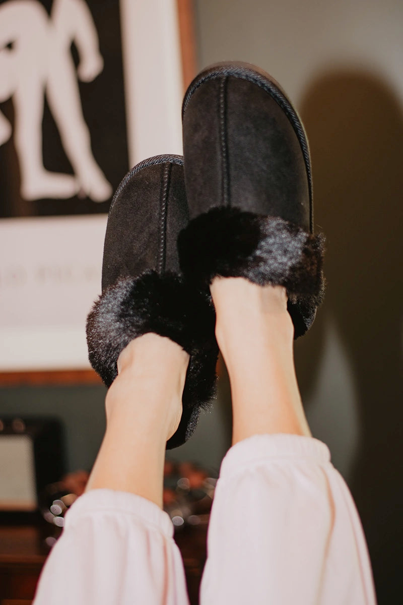 Black Faux Fur Cozy Slippers