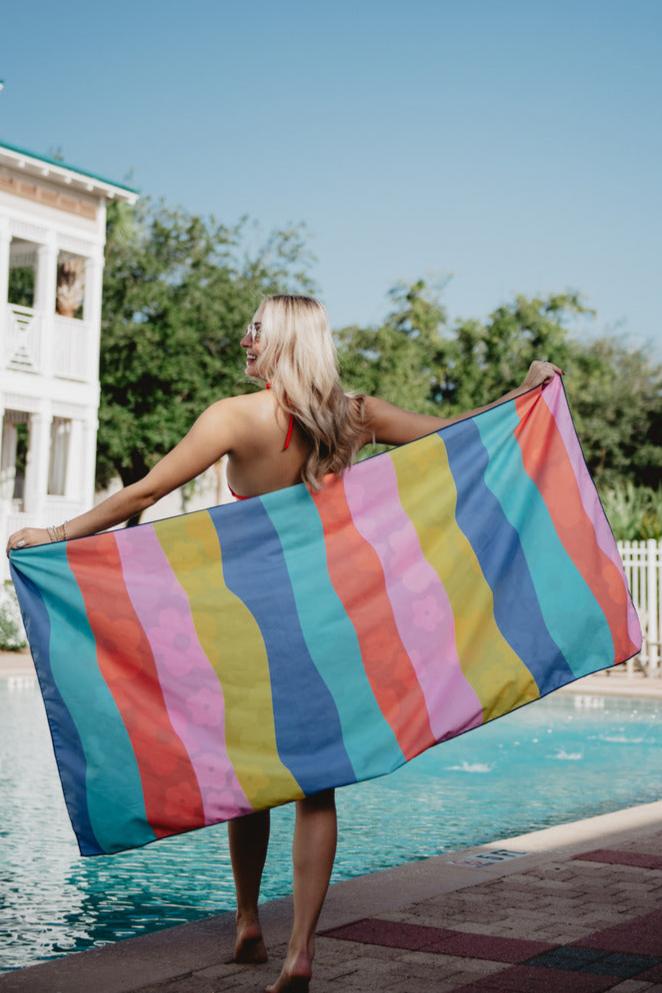 Navy Daisy Pool Beach Quick Dry Reversible Towel