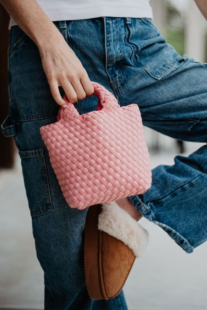 Light Pink Woven Crossbody Bucket Bag