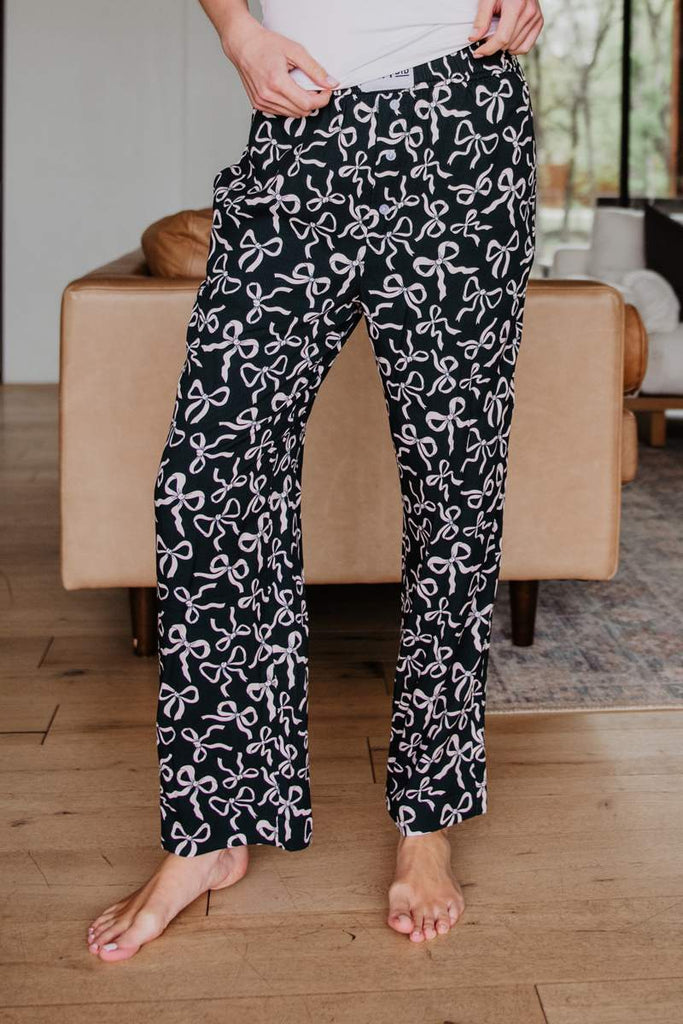 Black & White Bows Women's Boxer Pants