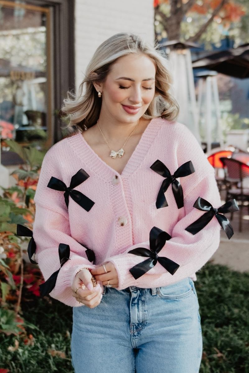 sweater with ribbon tie