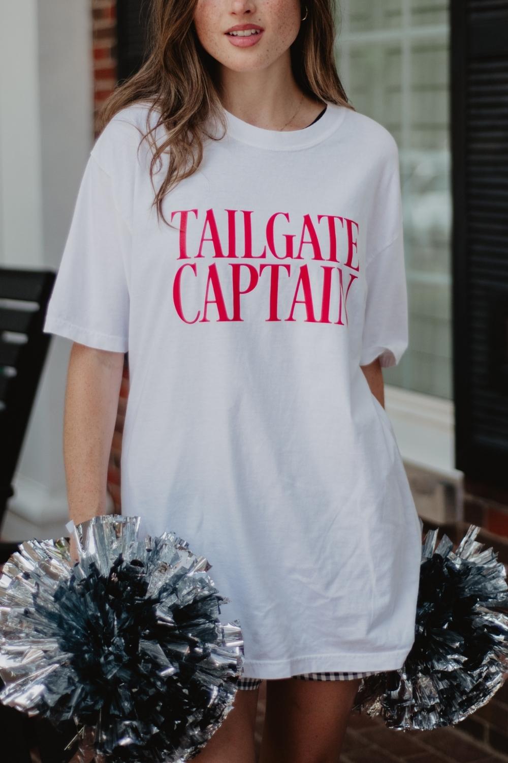 TAILGATE CAPTAIN Graphic Tee