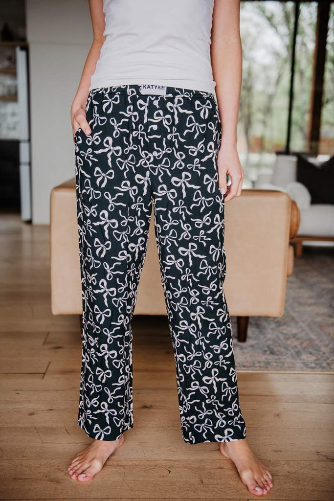 Black & White Bows Women's Boxer Pants